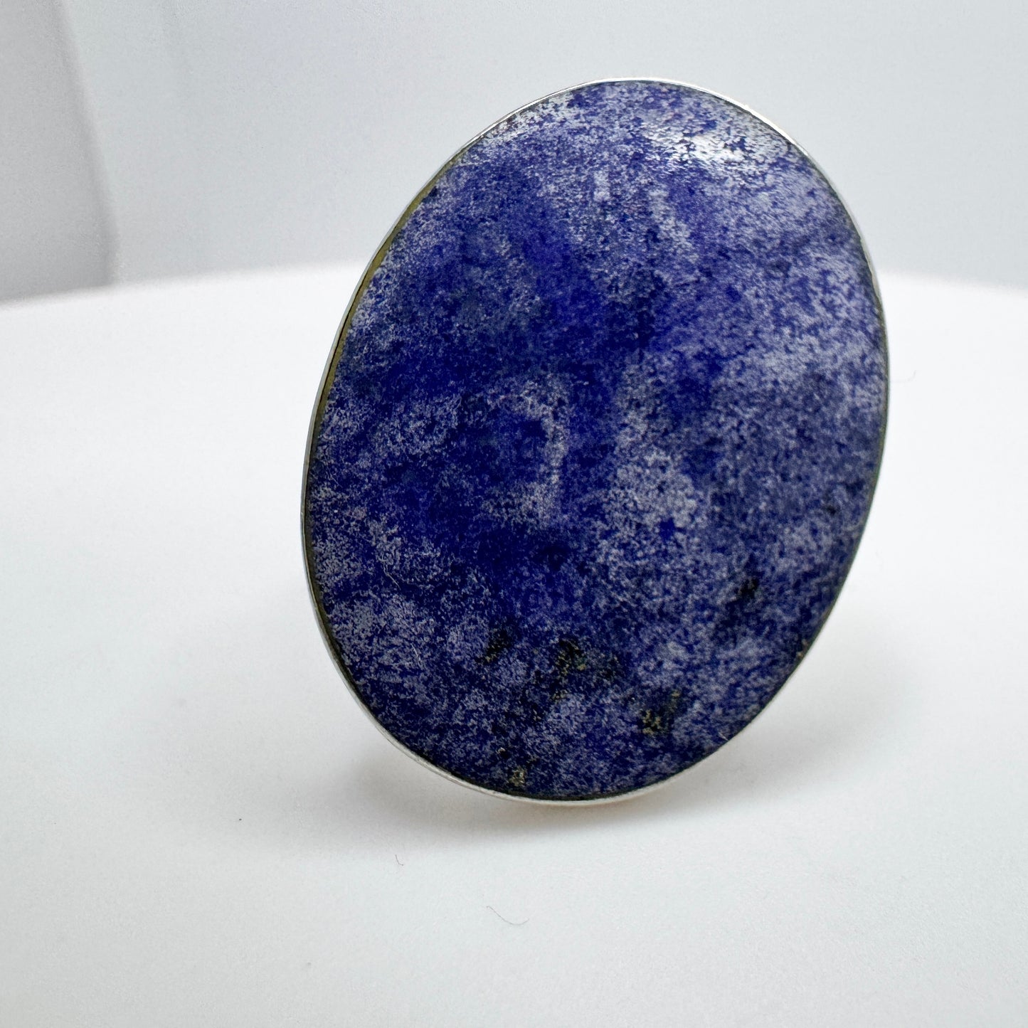 Vintage Sterling Silver Lapis Lazuli Ring.