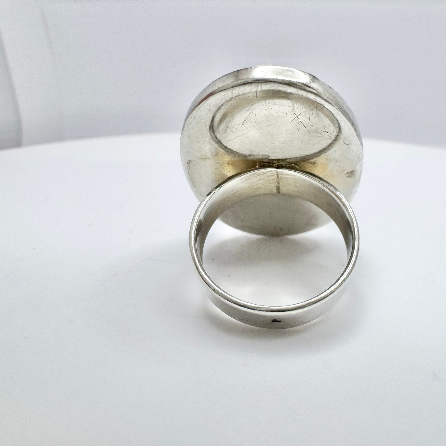 Vintage Sterling Silver Lapis Lazuli Ring.