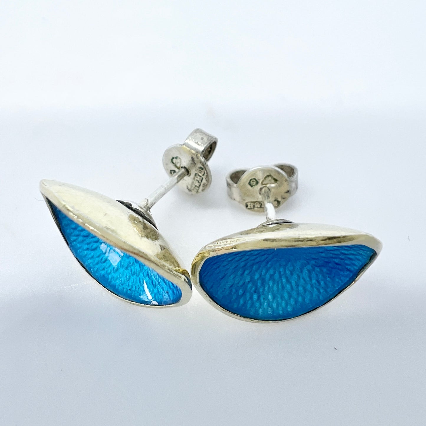 Norway c 1950s. Vintage Sterling Silver Blue Enamel Stud Earrings.