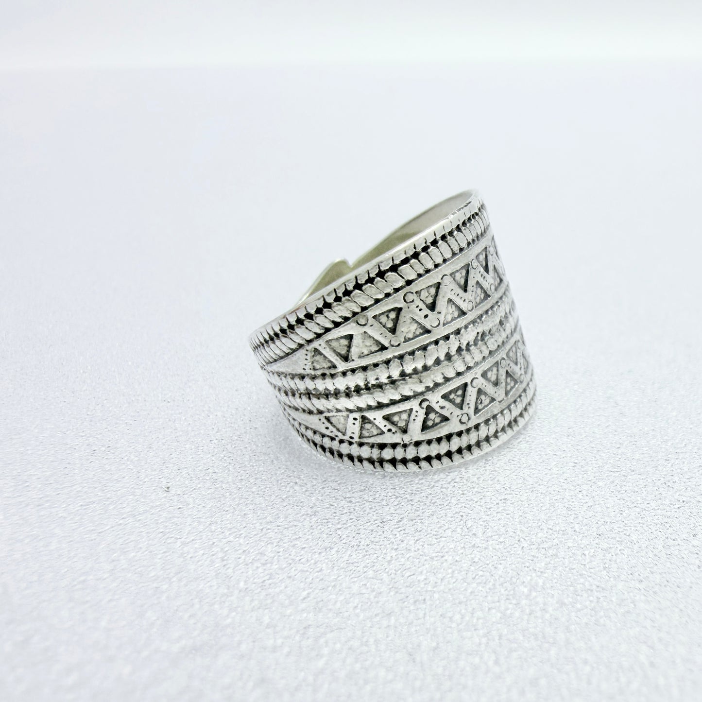 Odd Magnusson, Sweden 1982. Vintage Sterling Silver Viking Copy Ring.
