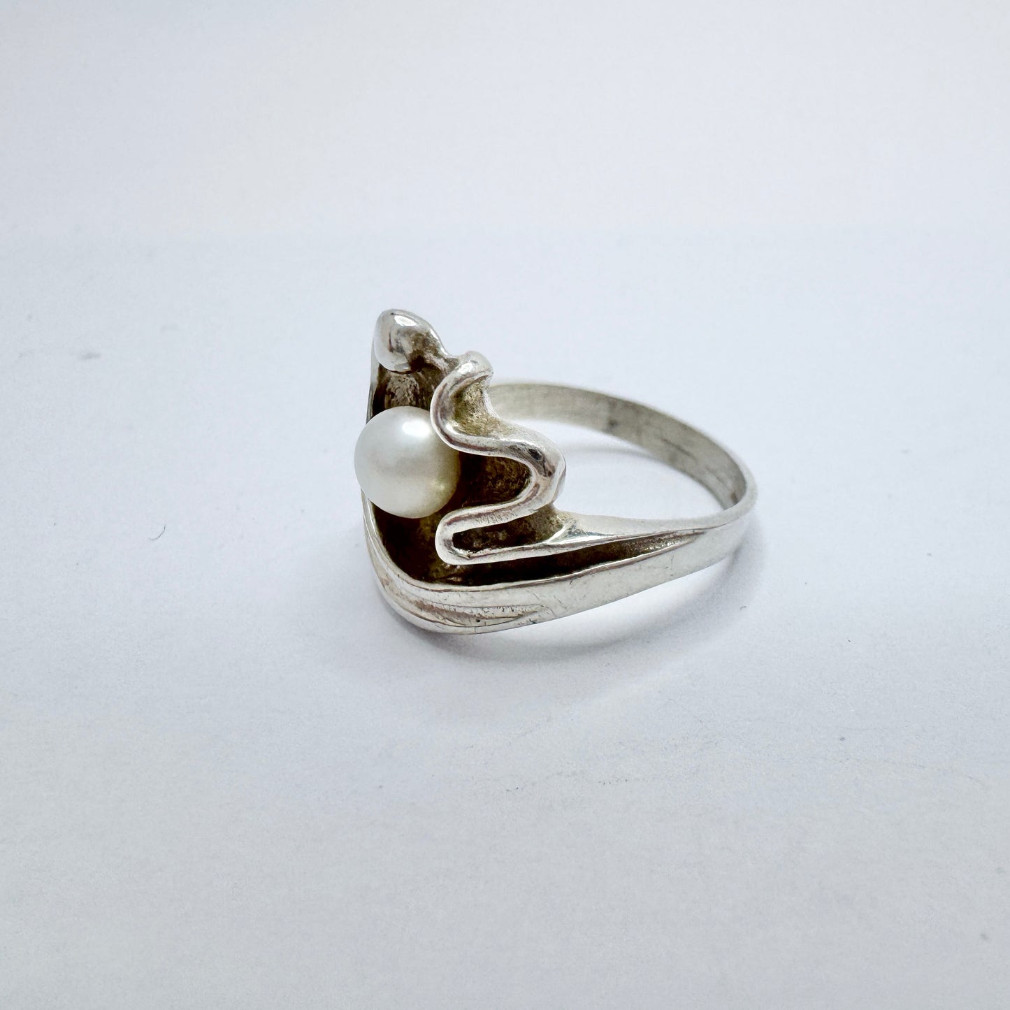 Finland. Vintage Sterling Silver Cultured Pearl Ring.