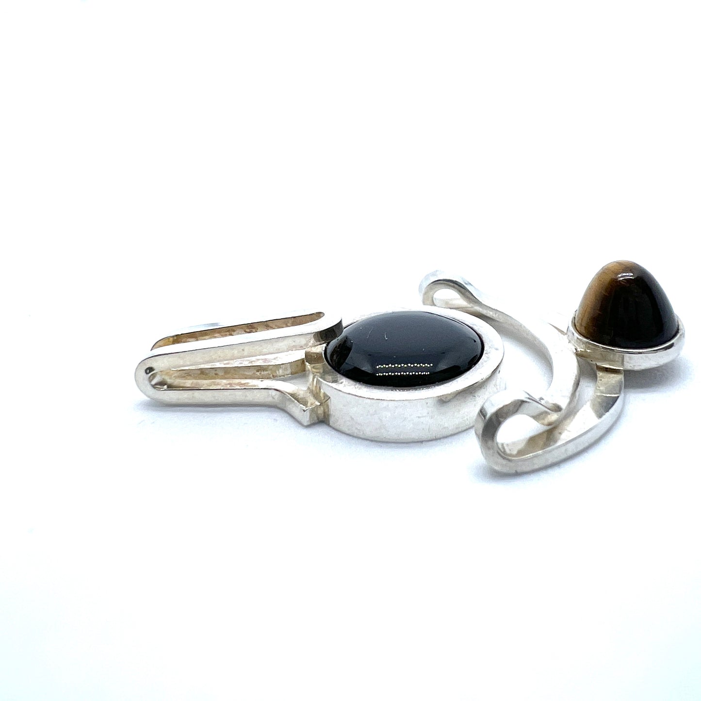 Elis Kauppi, Kupittaan Kulta. Finland c 1960s. Two Small Silver Pendants.