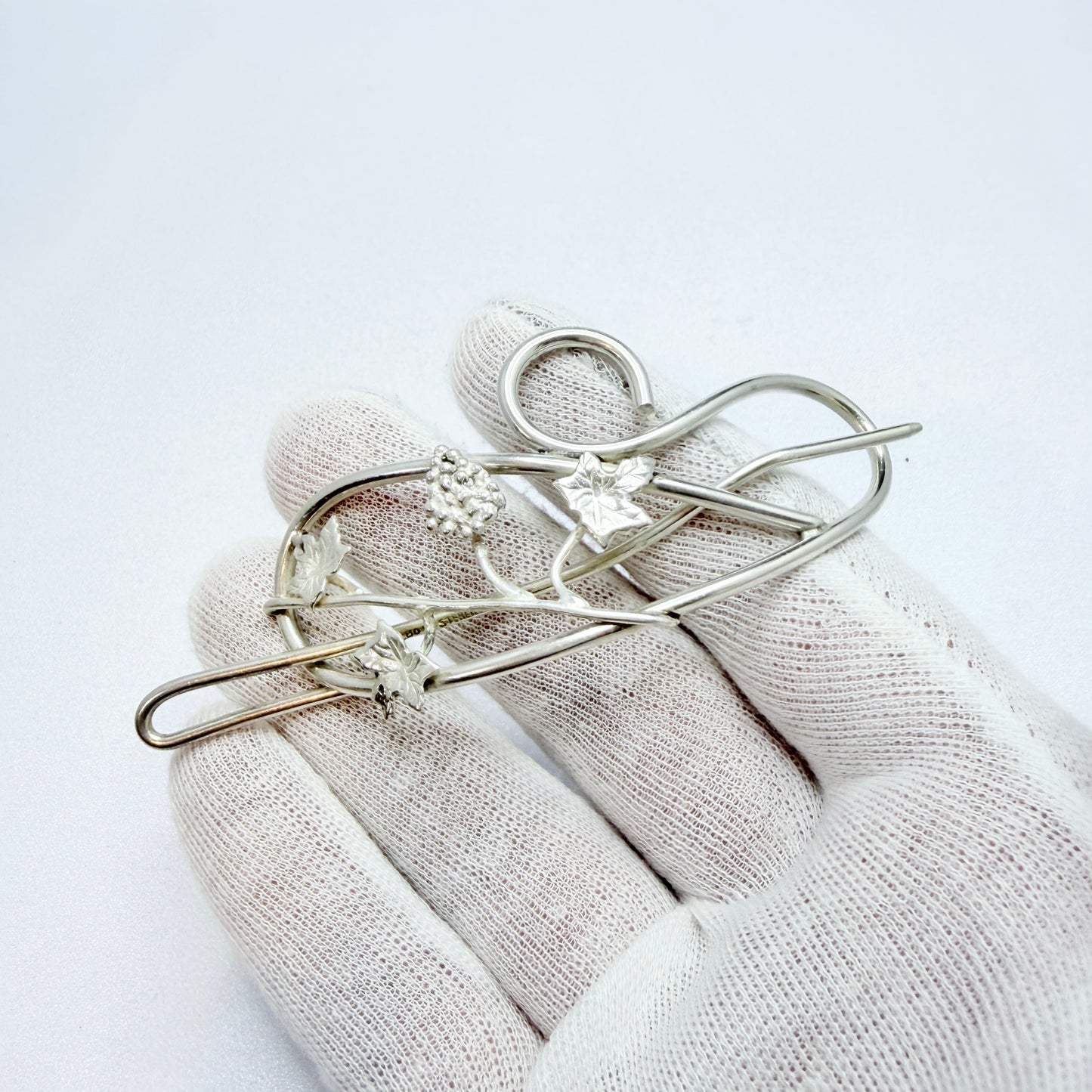 Guld og Sølv Design, Denmark 1970s. Large Sterling Silver Grapevine Hair Jewelry.