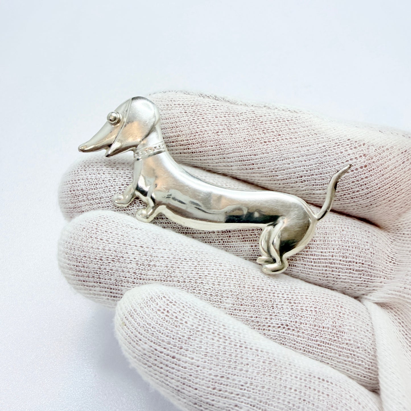Horacio De La Parra, Mexico. Vintage Sterling Silver Dachshund Brooch.