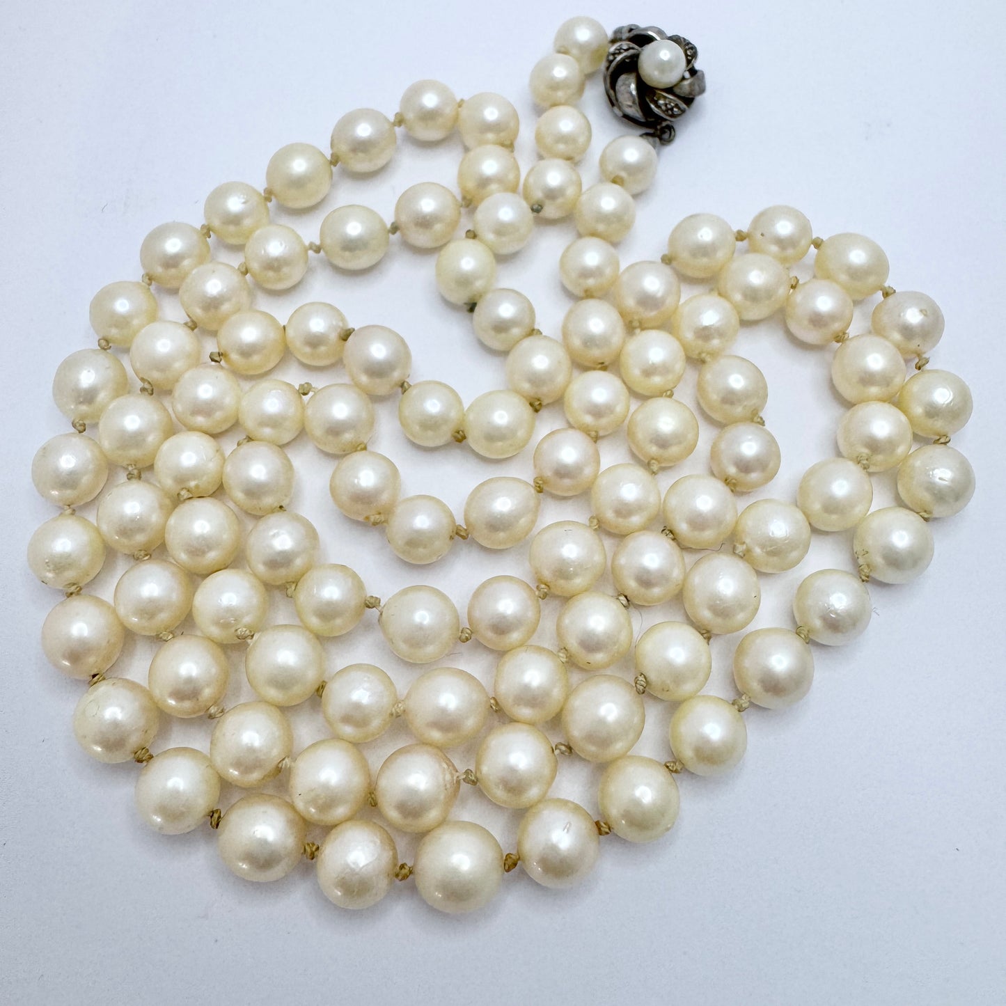 JOA. Vintage Sterling Silver Cultured Pearl 83cm / 32.7in Necklace.