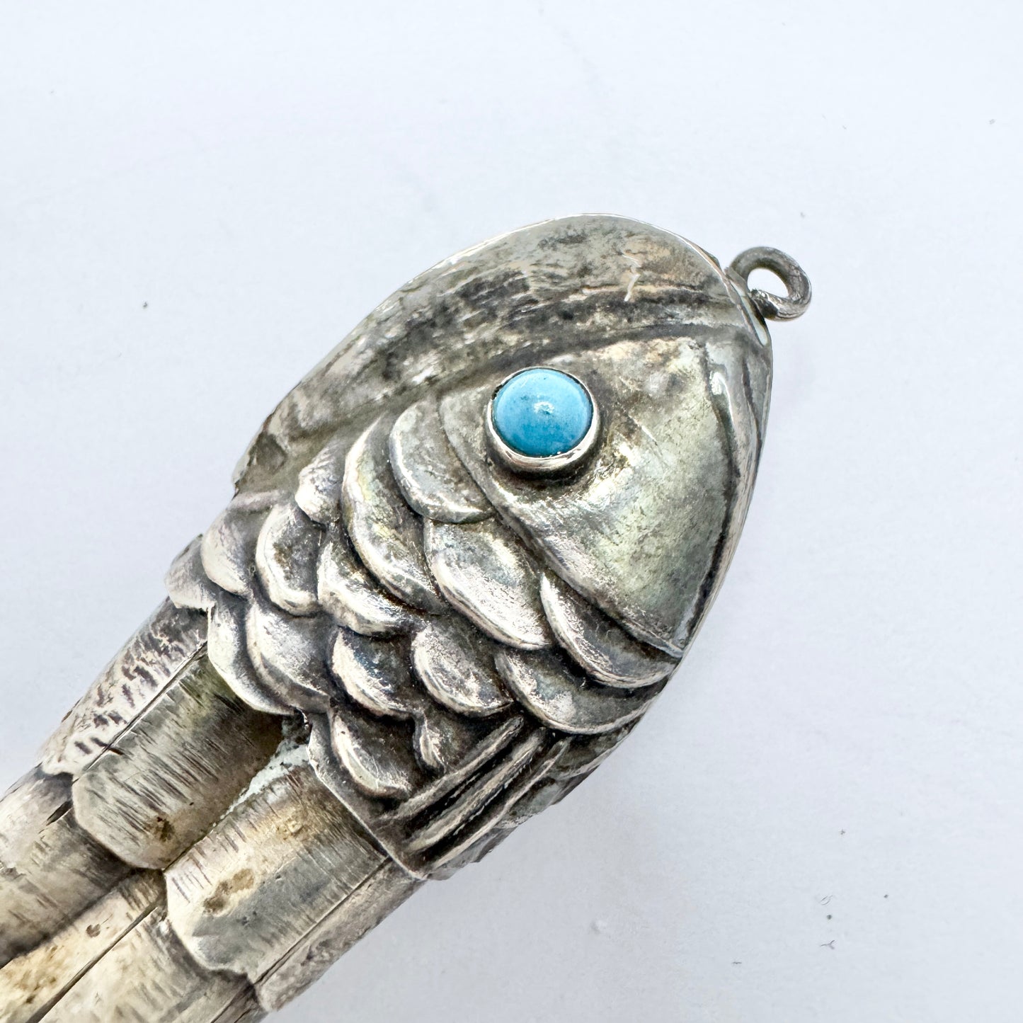 Vintage Solid Silver Turquoise Wiggle Fish Pendant.