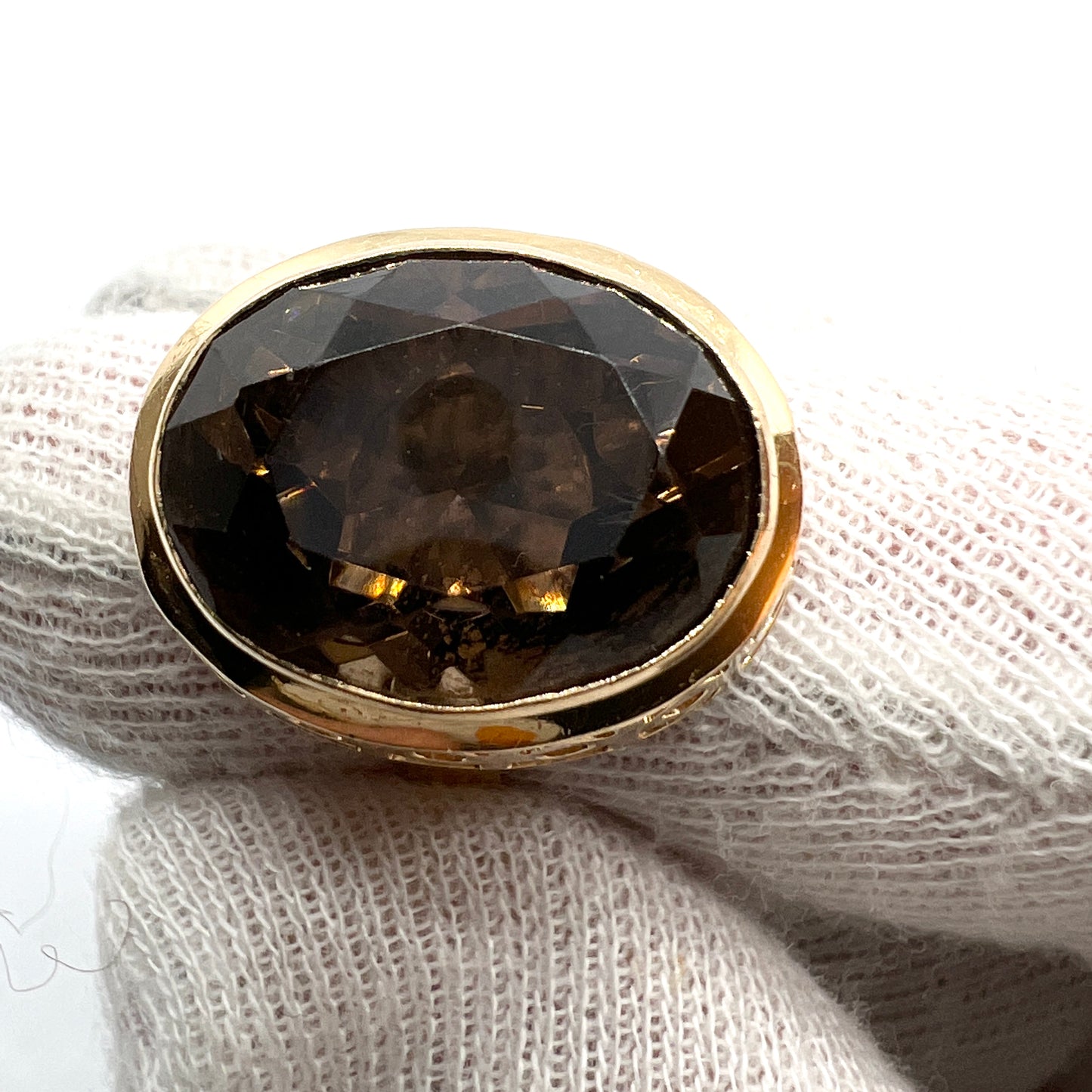 Finland 1960-70s Vintage 18k Gold Smoky Quartz Ring.