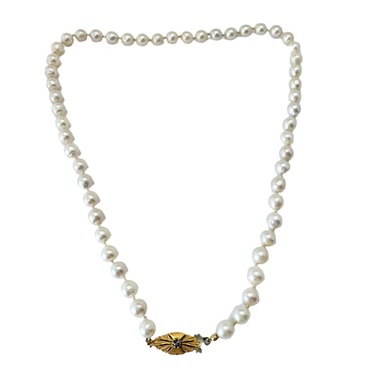 Sweden. Vintage Cultured Pearl 18k Gold Sapphire Clasp Necklace.