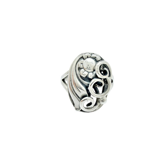 Kaplan, Sweden 1950s. Vintage Solid Silver Flower Ring.