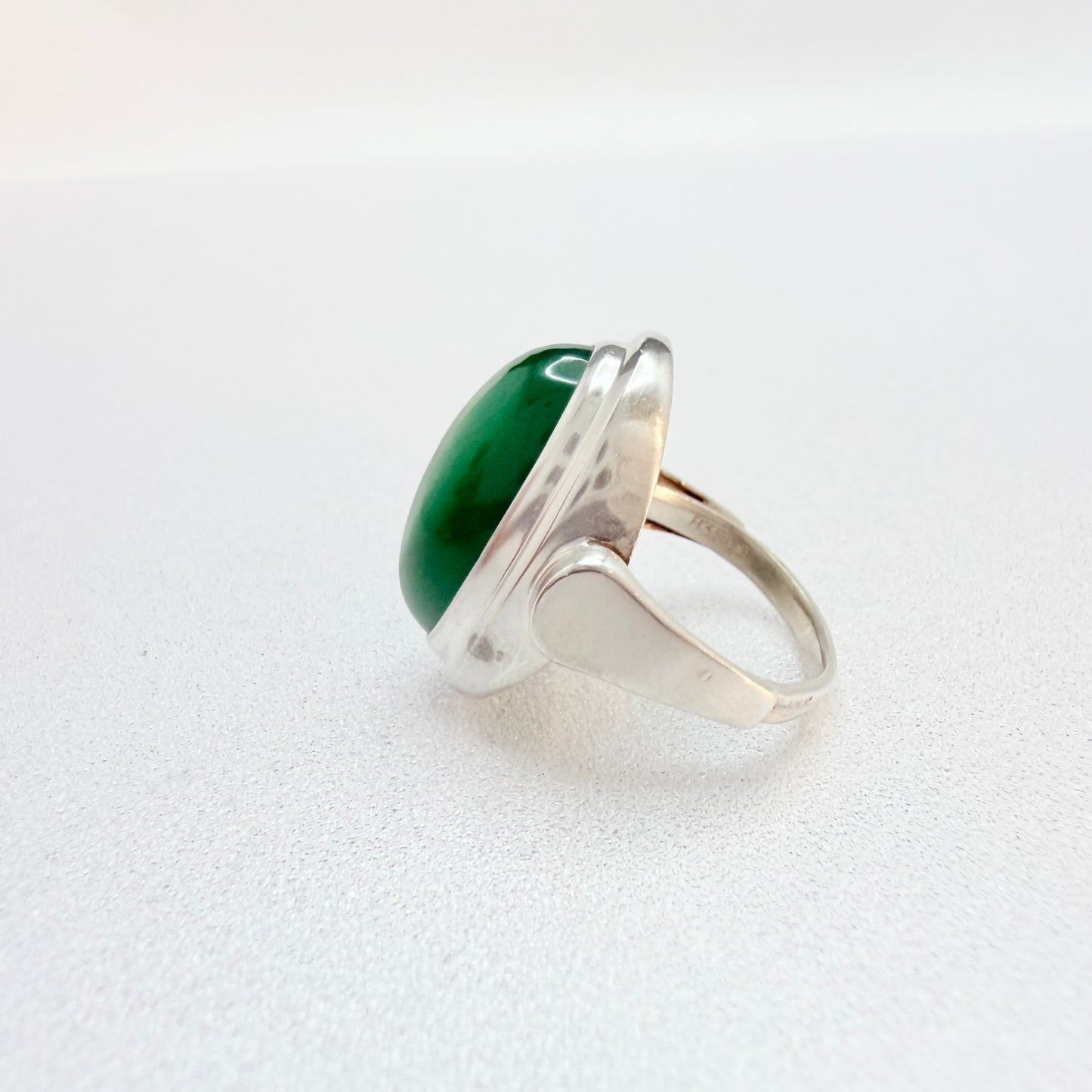 Frey & Co, Germany 1950-60s. Solid Silver Chrysoprase Ring