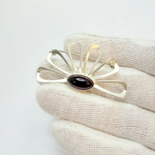 Vintage 1950-60s. Solid Silver Amethyst Brooch.