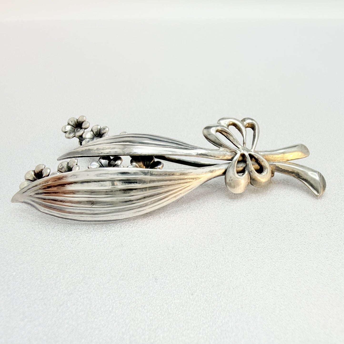 Kaplan, Sweden 1948. Large 82mm Solid Silver Flower Bouquet Brooch.