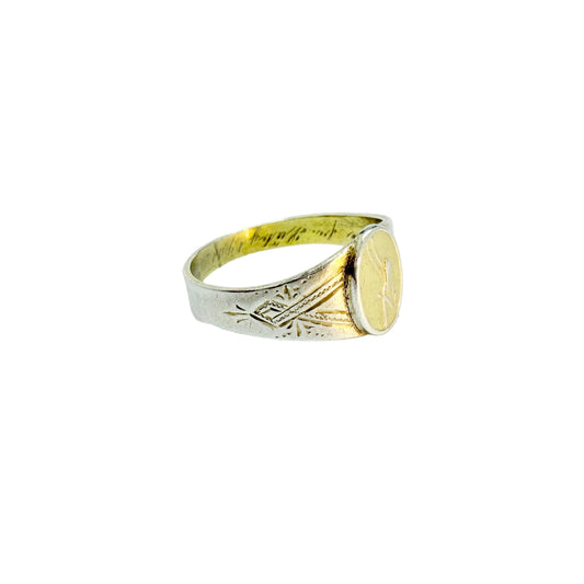 Sweden year 1900. Antique Solid Silver Men's Memory Signet Ring.