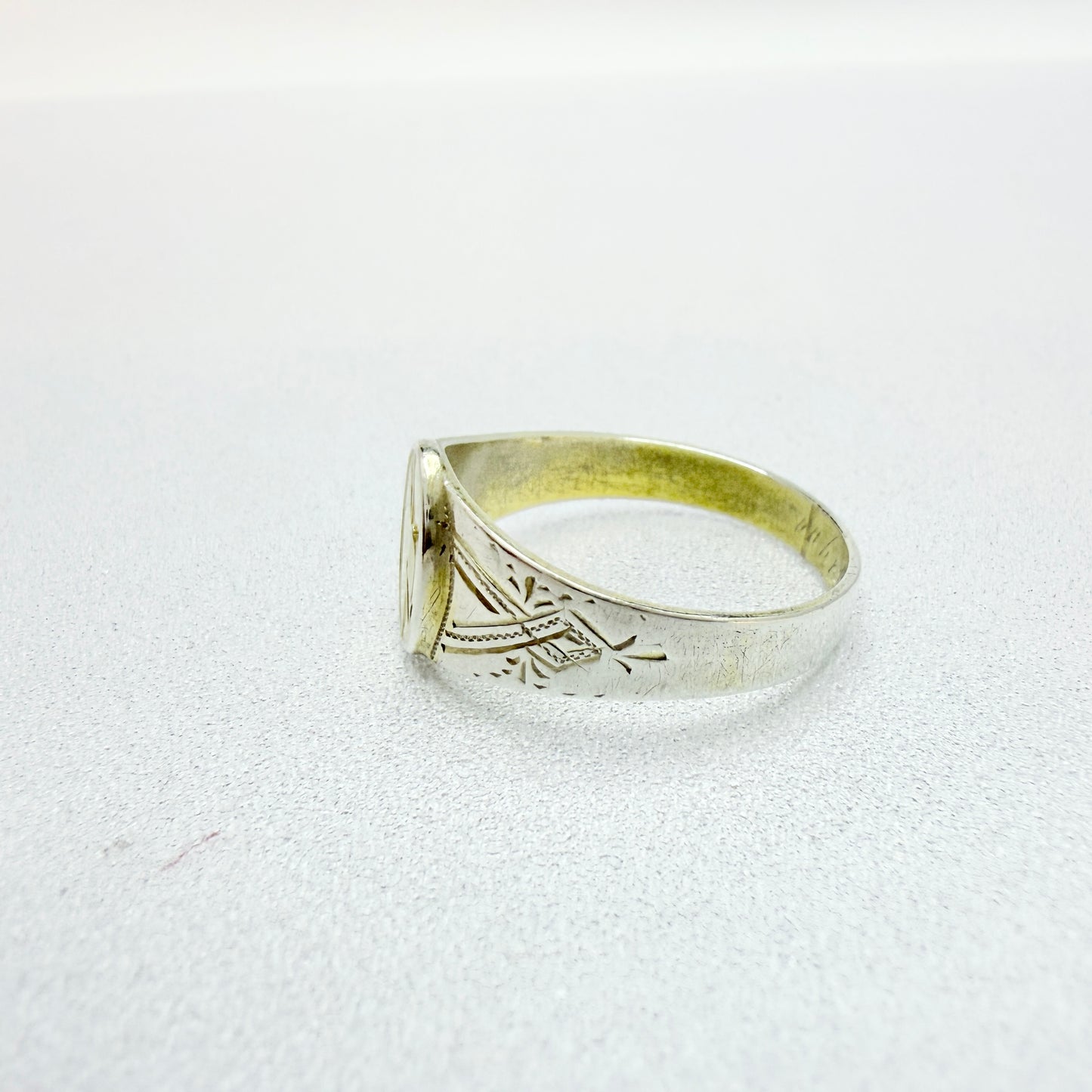 Sweden year 1900. Antique Solid Silver Men's Memory Signet Ring.