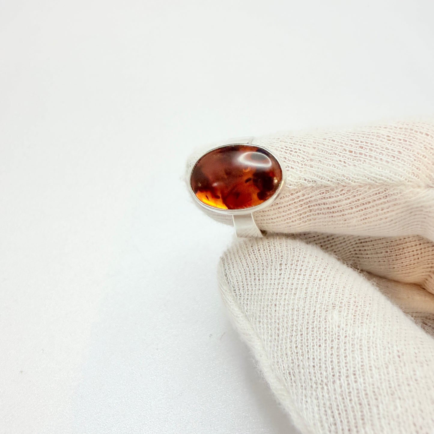 Ostsee-schmuck, Fischland. Vintage Solid Silver Amber Ring.