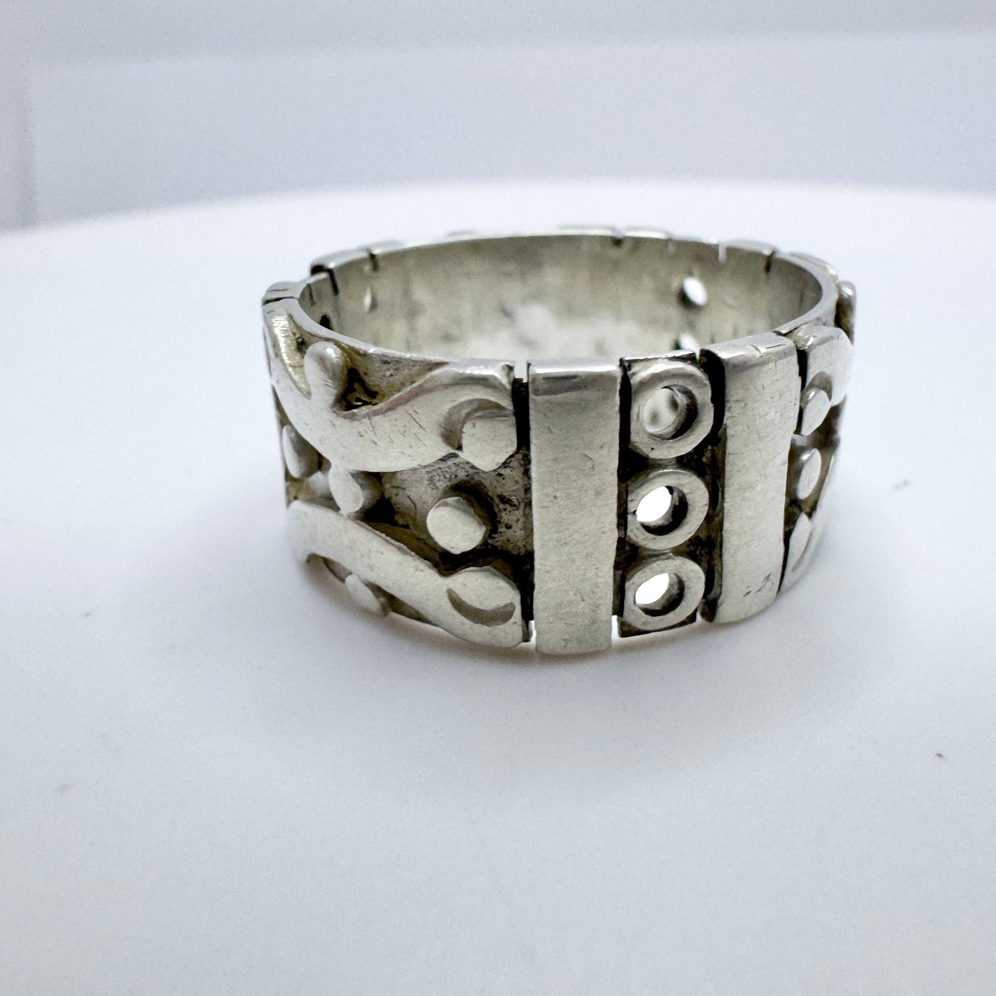 Los Ballesteros Taxco, Mexico. Vintage Mid-century Sterling Silver Band Ring. Size 11