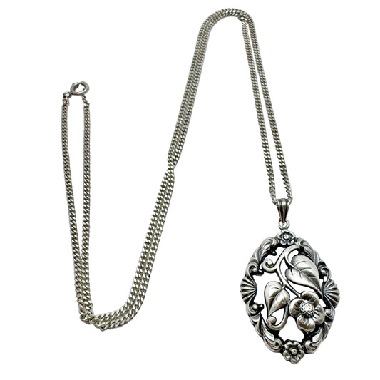 G Dahlgren, Sweden 1947. Vintage Sterling Silver Pendant Necklace.