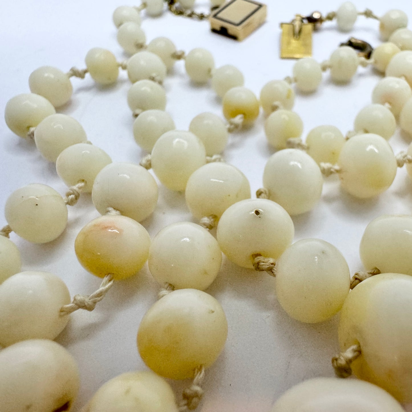 CF Hultbom, Sweden 1838. Antique 18k Gold Angel Skin Coral Necklace.