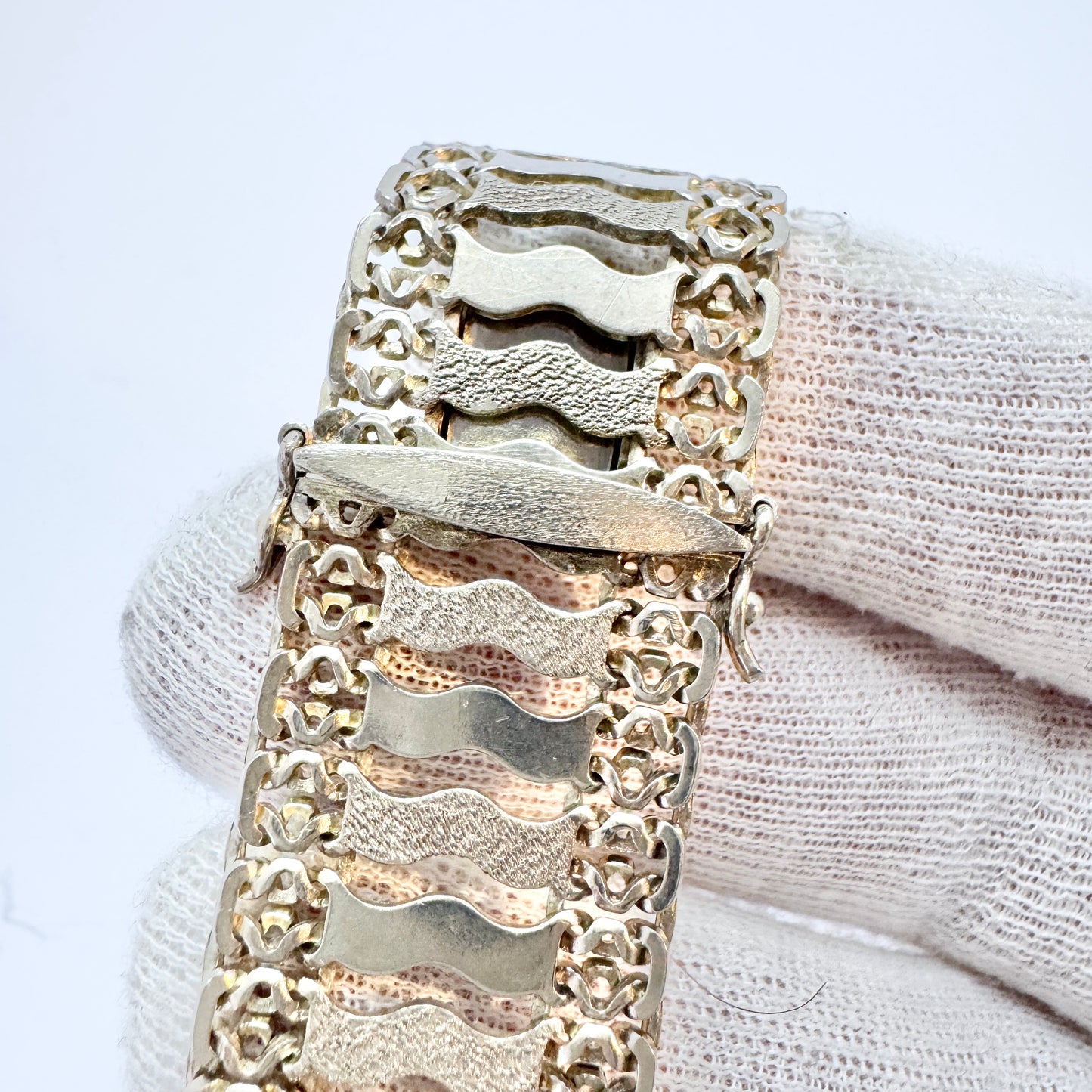 Kozani, Greece 1960-70s. Vintage Sterling Silver Bracelet.