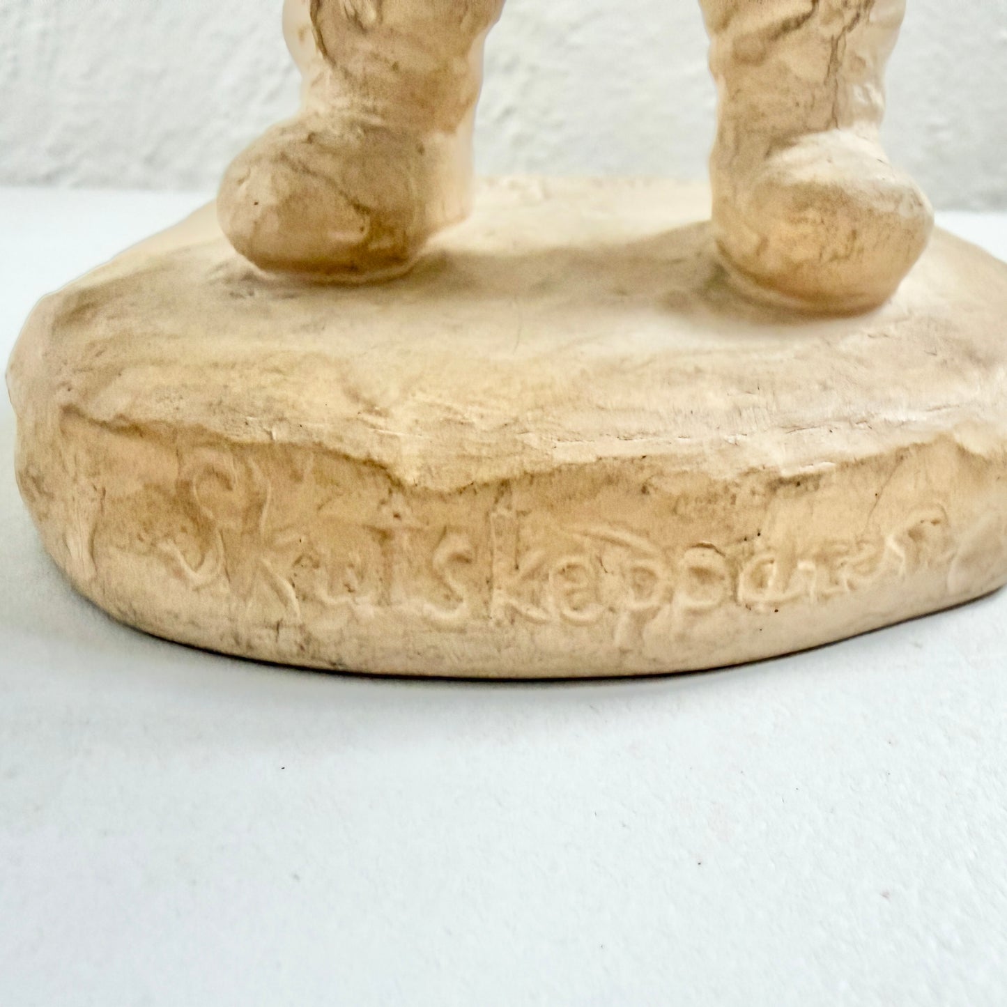 Lena Börjesson. Denmark / Sweden. Vintage Plaster Figurine Sculpture. Signed. "Skutskepparen"