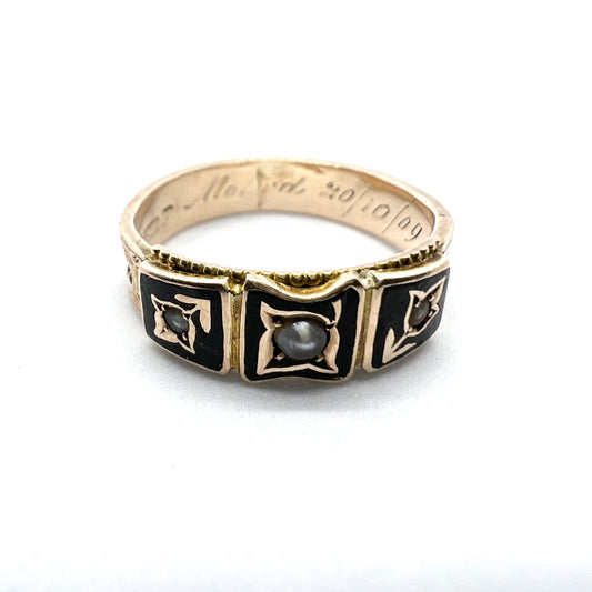 Chester year 1909. Antique 9k Gold Enamel Seed Pearl Mourning Ring.