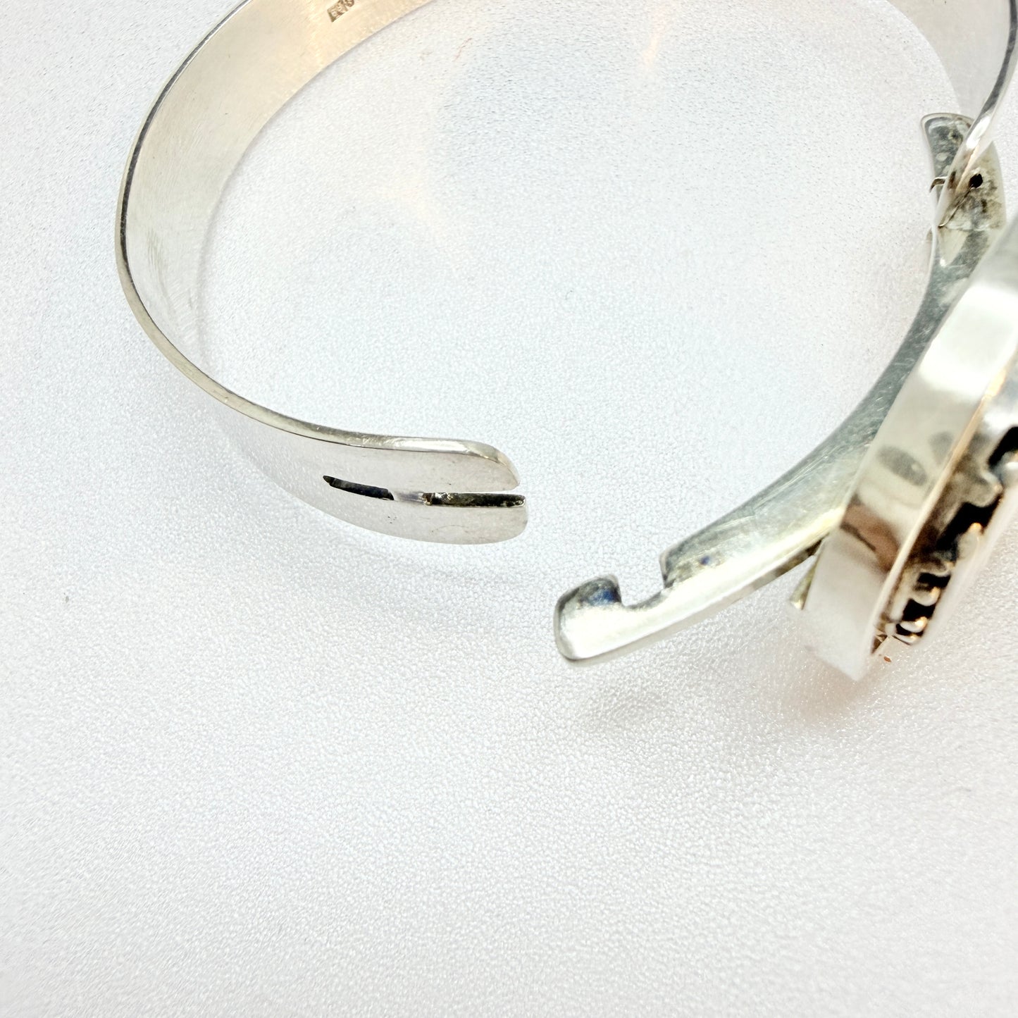 Rolf Kaplan for Kaplan Stockholm 1967. Vintage Sterling Silver Amethyst Hinged Bracelet.