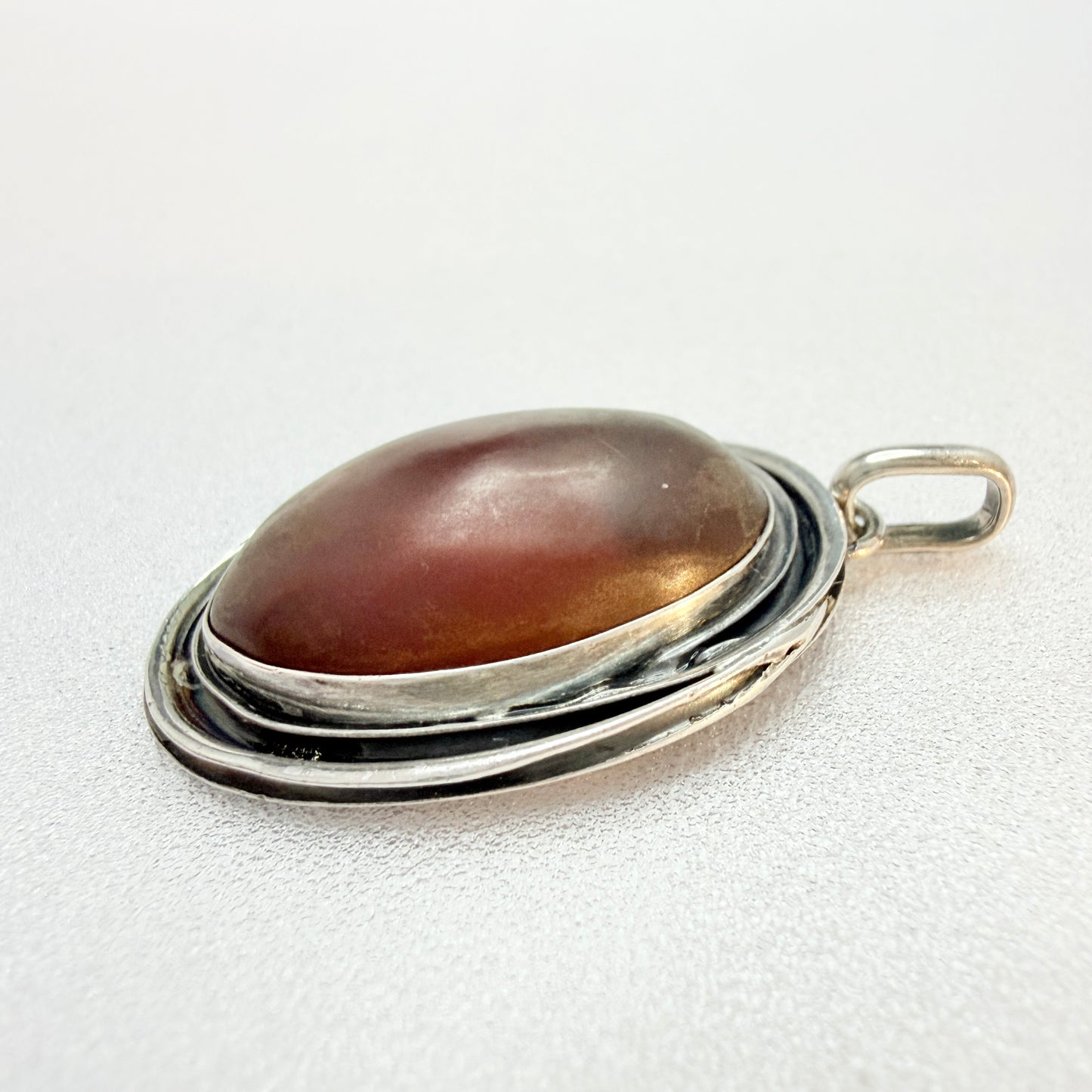 Vintage Sterling Silver Amber Pendant.