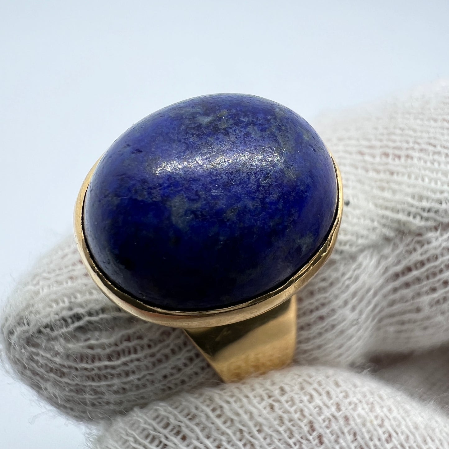 Sigvard Ljungström, Sweden 1963. Vintage Modernist 18k Gold Lapis Lazuli Ring.