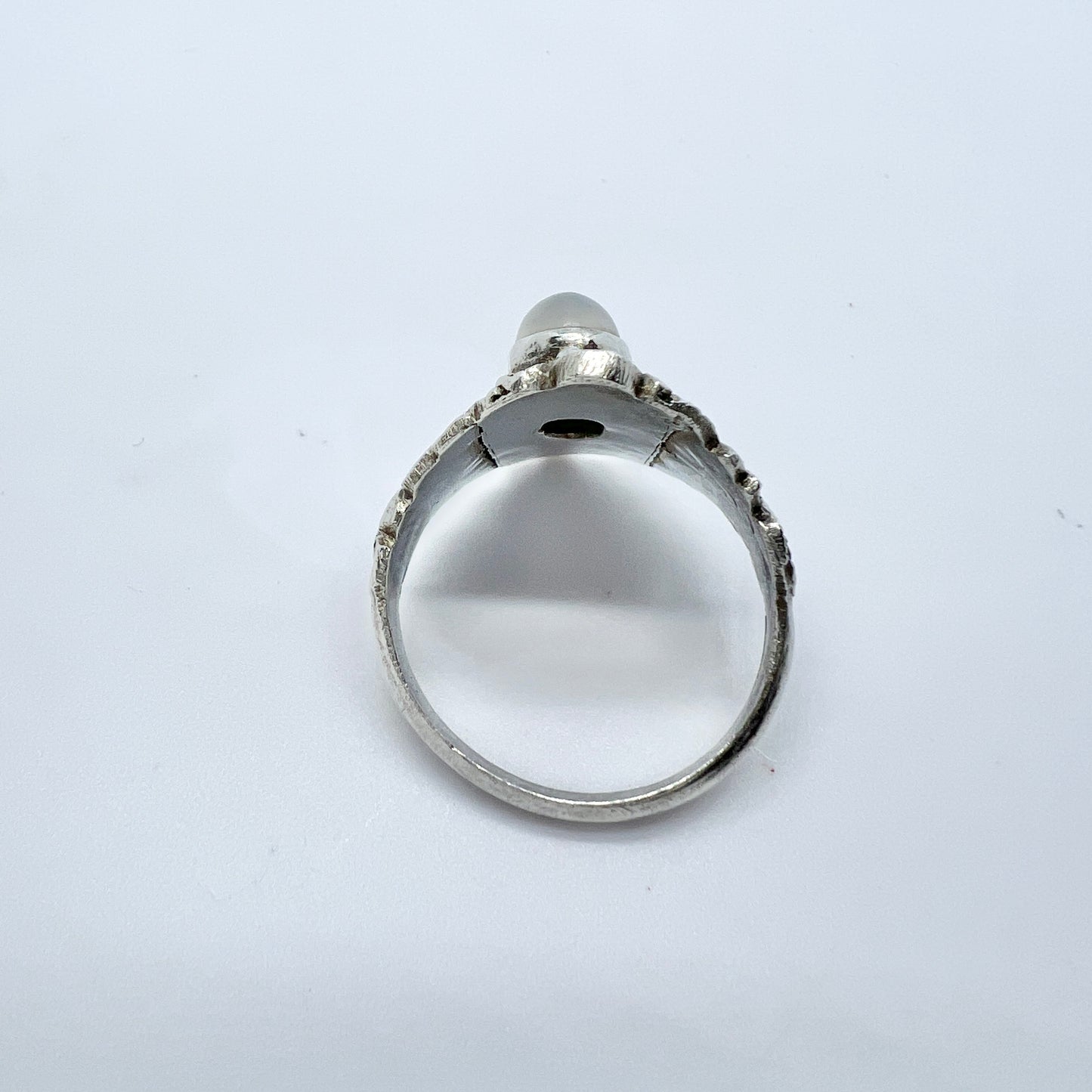 Vintage Solid Silver Moonstone Ring.