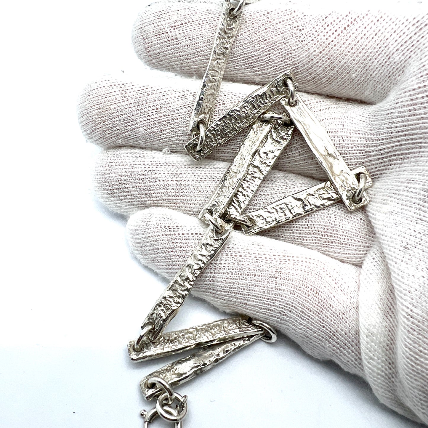 Carl Forsberg, Sweden 1977. Vintage Modernist Sterling Silver Necklace.