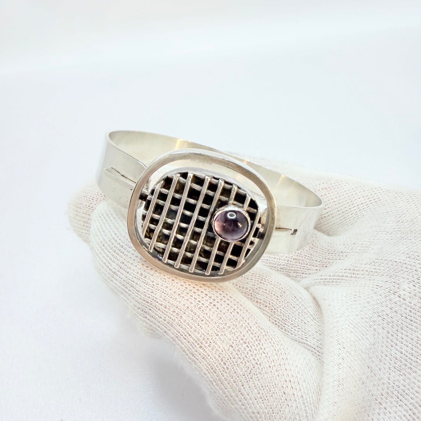 Rolf Kaplan for Kaplan Stockholm 1967. Vintage Sterling Silver Amethyst Hinged Bracelet.