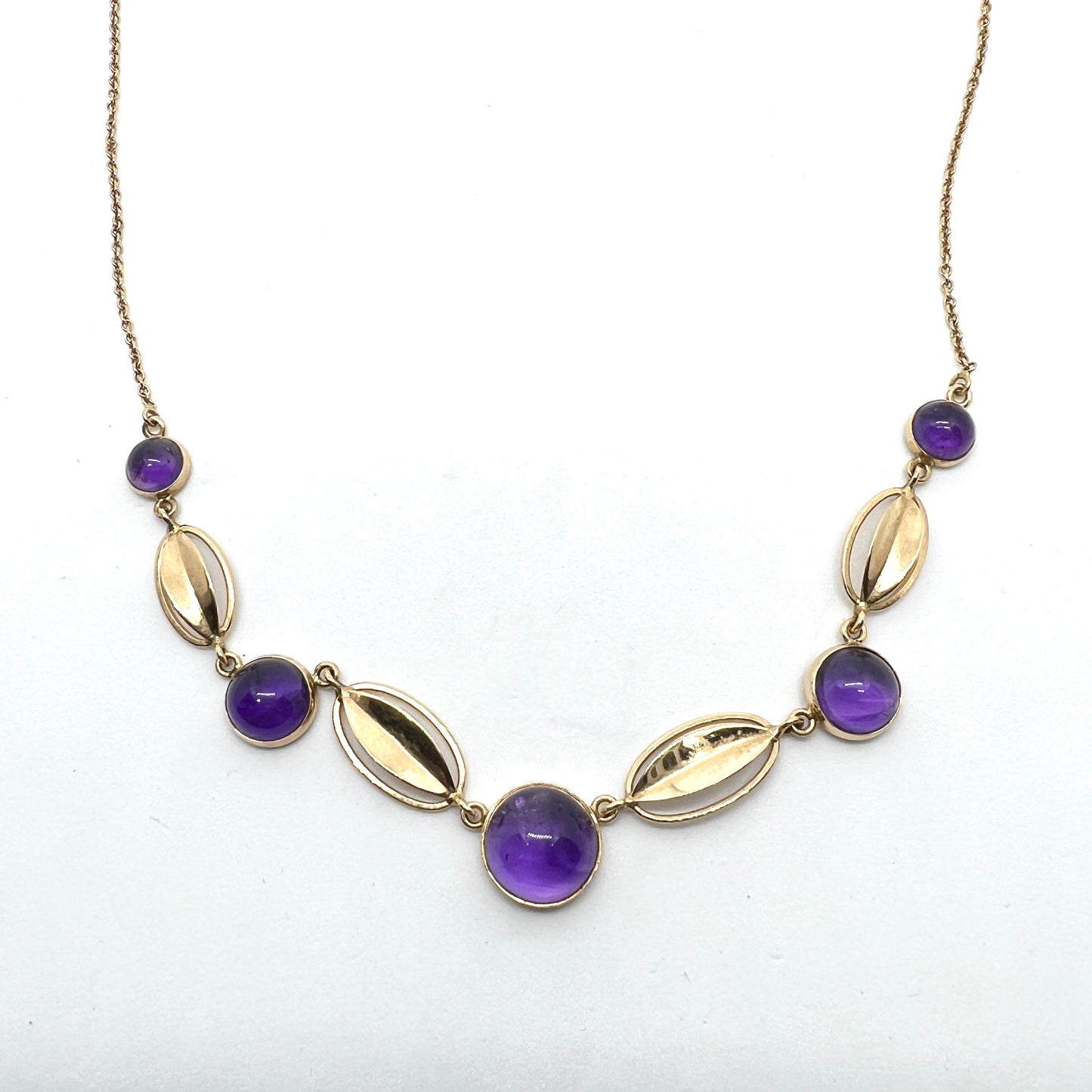 Ekström & Blohm, Sweden 1955. Vintage Mid-century 18k Gold Amethyst Necklace.