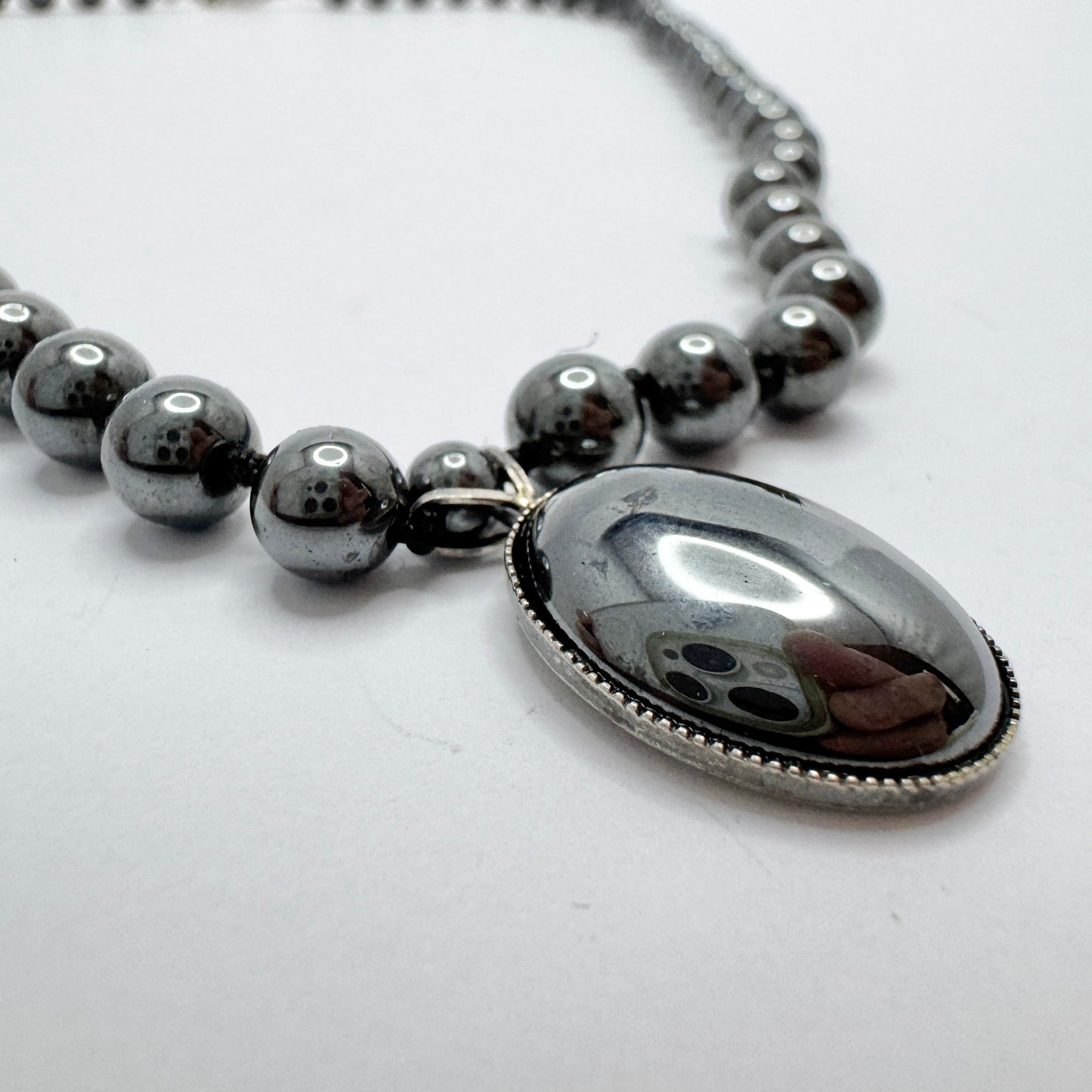 RN Australia / NZ. Sterling Silver Hematite Pendant Necklace.
