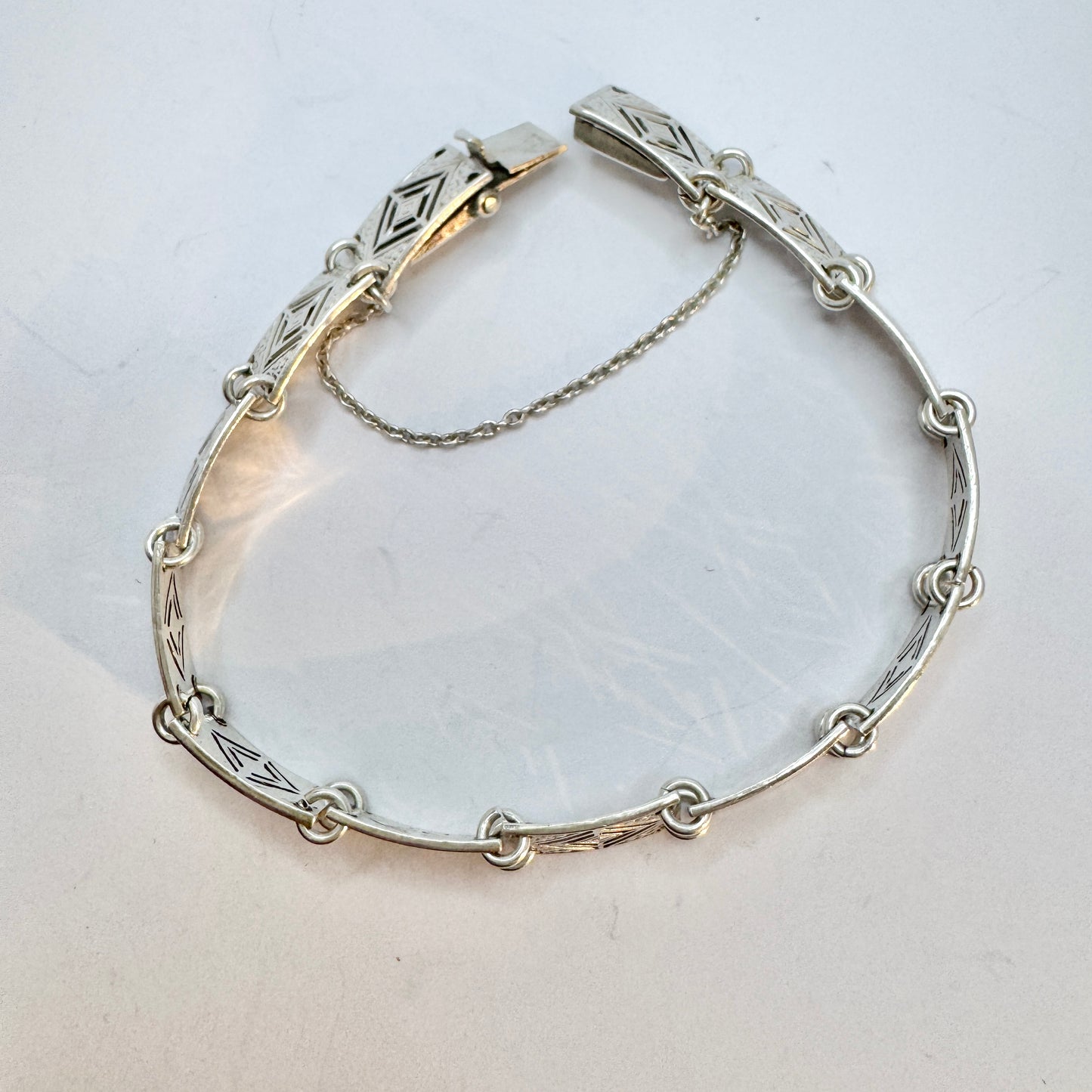 Vintage Art Deco 935 Sterling Silver Bracelet.