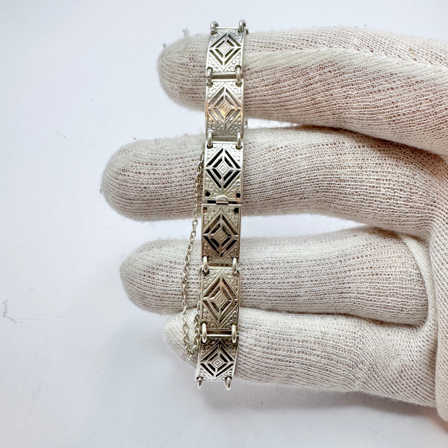 Vintage Art Deco 935 Sterling Silver Bracelet.