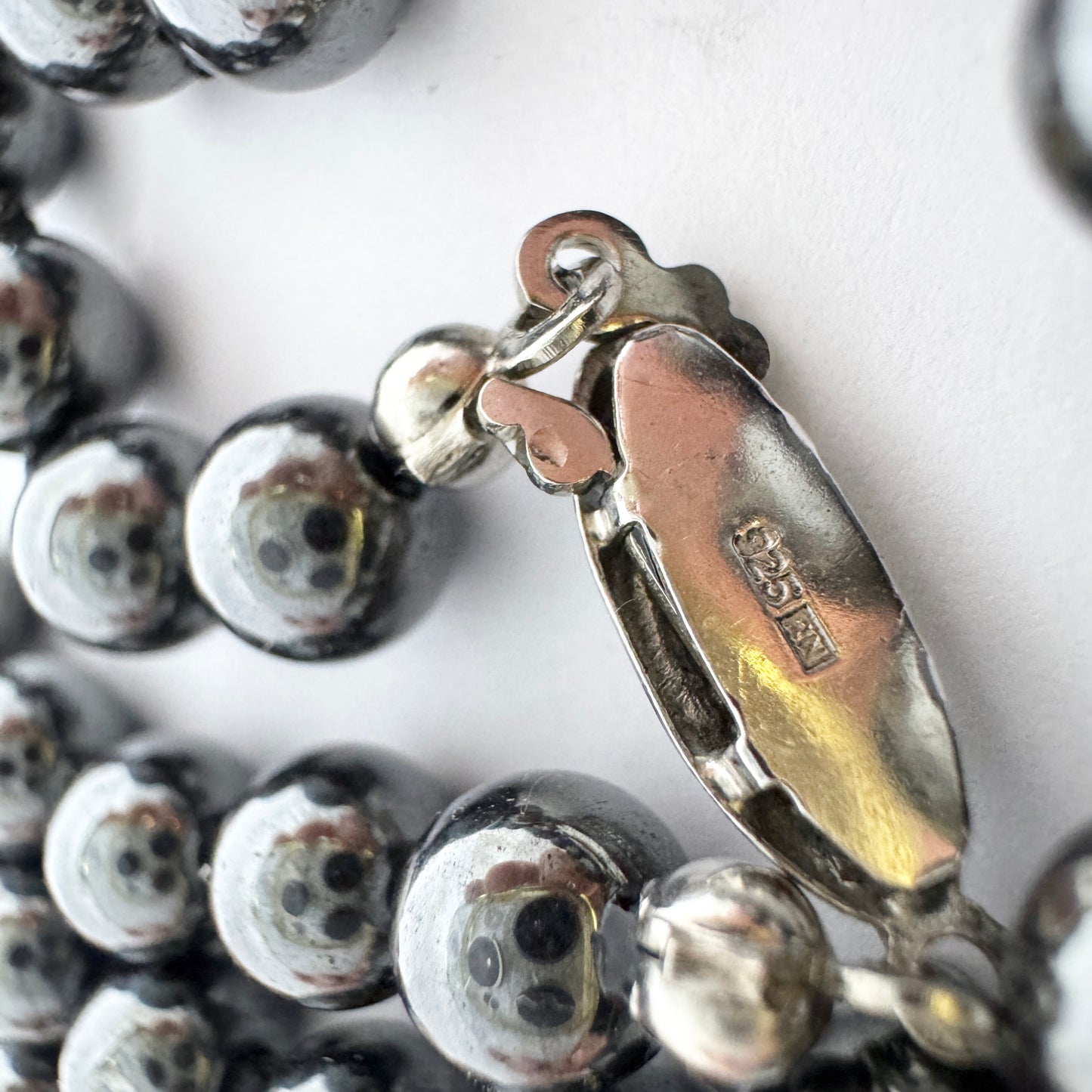 RN Australia / NZ. Sterling Silver Hematite Pendant Necklace.