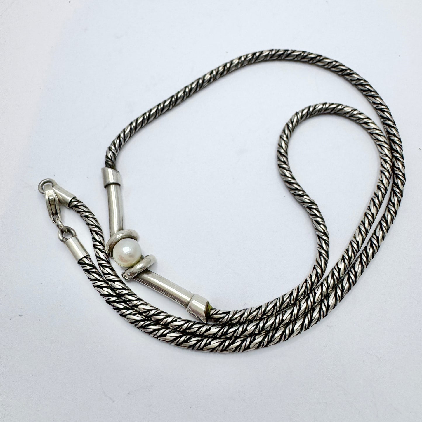 Rauff, Denmark. Vintage Sterling Silver Pearl Necklace.