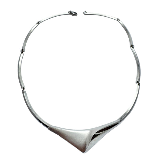 Matti J Hyvarinen, Finland. Vintage Sterling Silver Necklace.