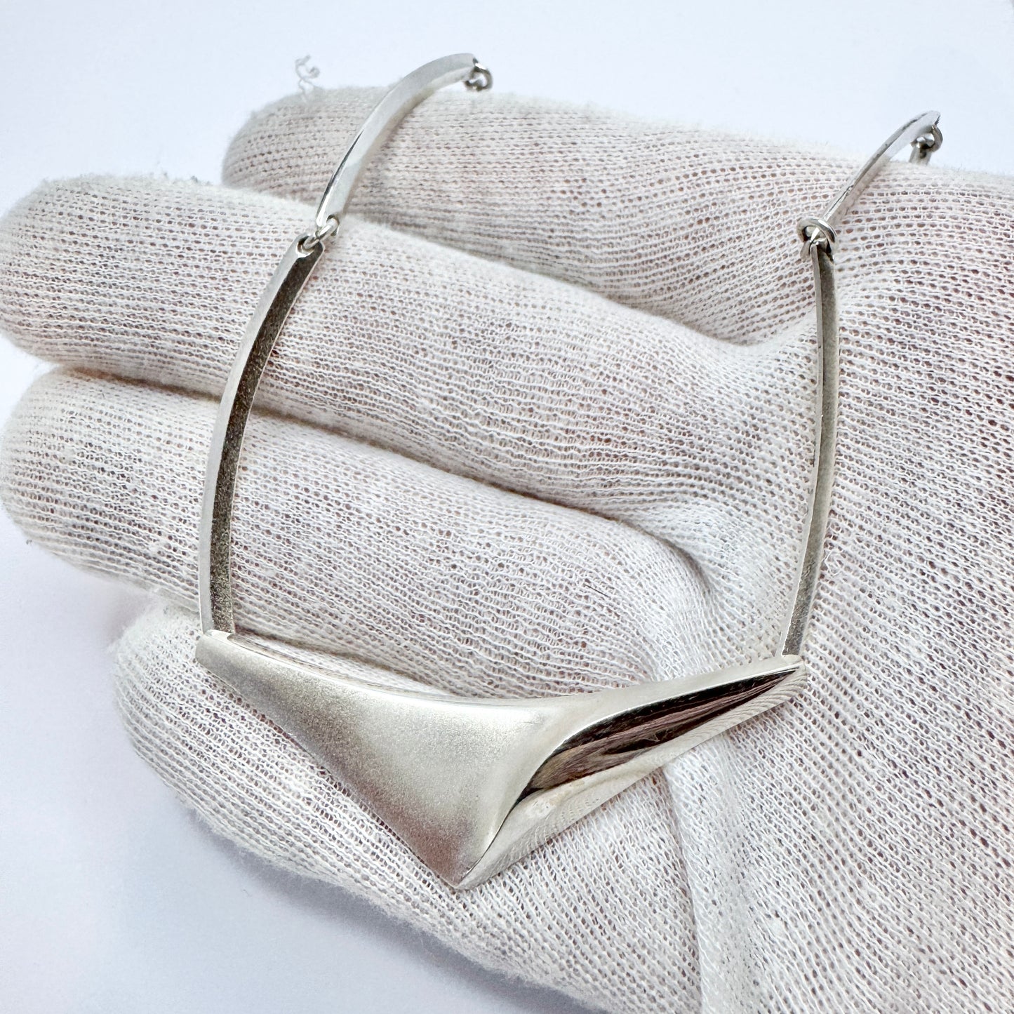 Matti J Hyvarinen, Finland. Vintage Sterling Silver Necklace.