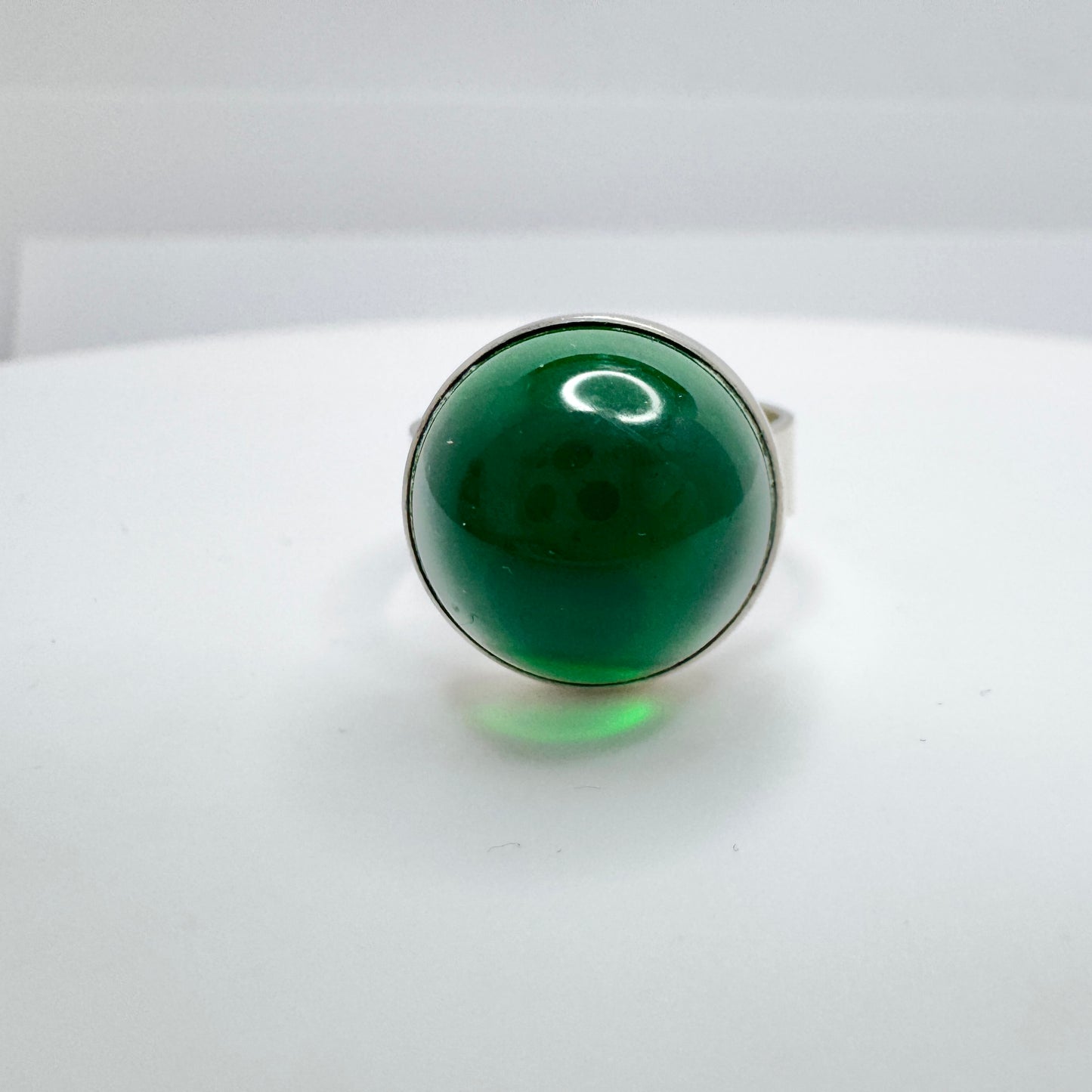 Ostsee-schmuck, Germany c 1960-70s. Vintage Solid Silver Green Paste Ring