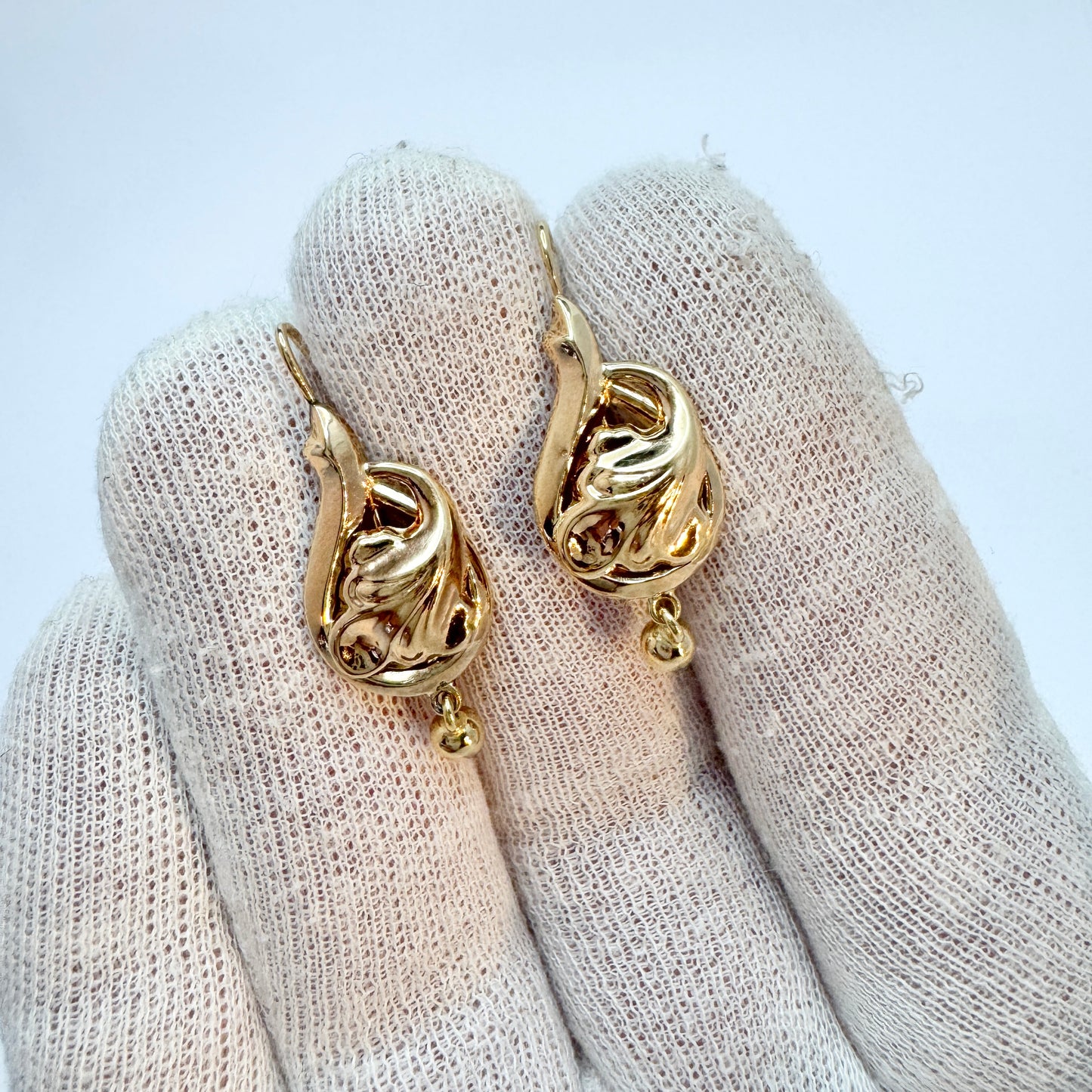 Edvard Rehn, Sweden 1883. Antique Victorian 18k Gold Earrings.