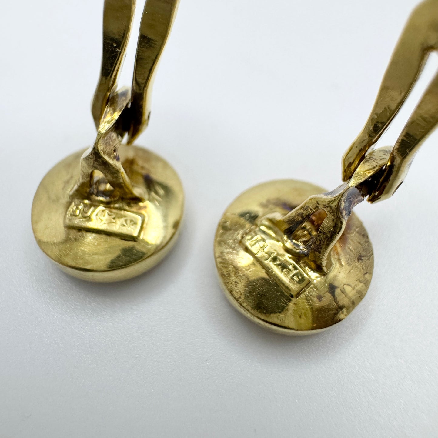 Antique 18k Gold Sapphire MoP Shirt Buttons.