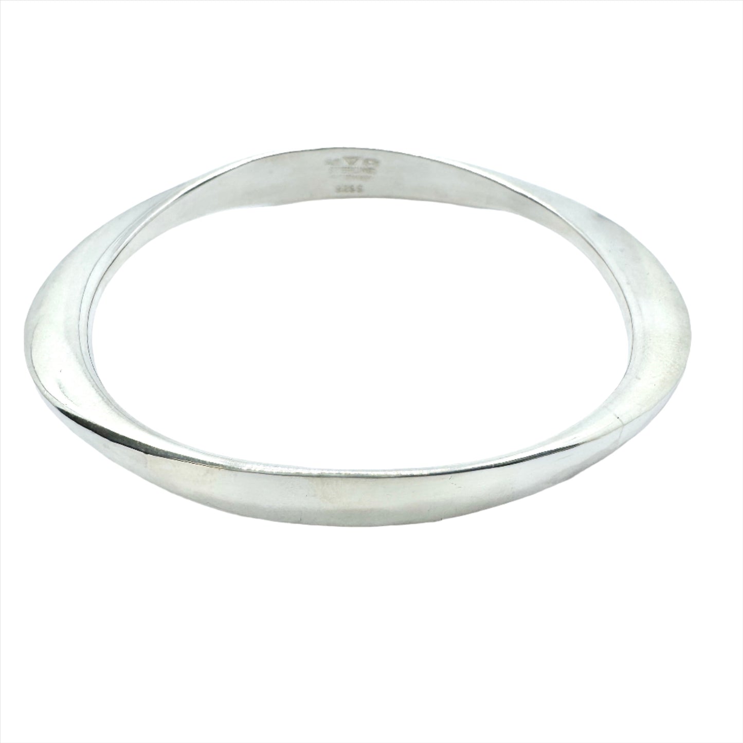 Tone Vigeland, for Plus Studios Norway 1960s Hammered Sterling Silver Bangle