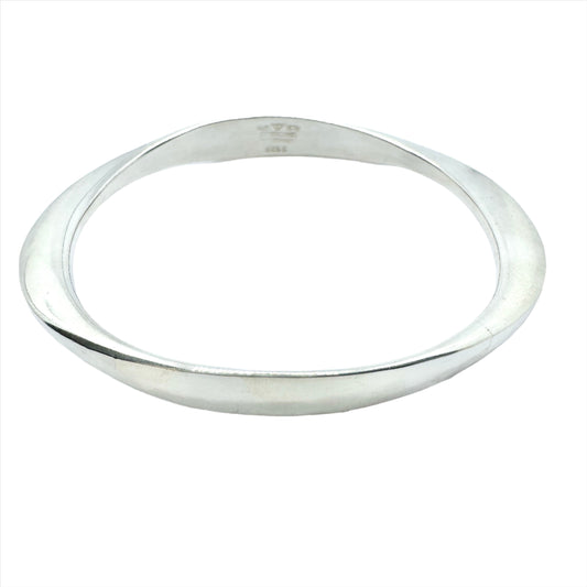 Tone Vigeland, for Plus Studios Norway 1960s Hammered Sterling Silver Bangle