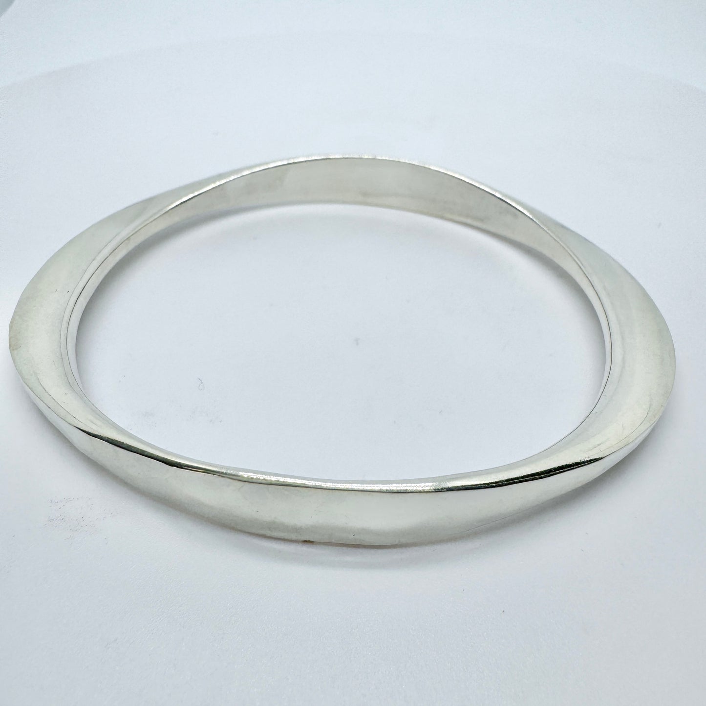 Tone Vigeland, for Plus Studios Norway 1960s Hammered Sterling Silver Bangle