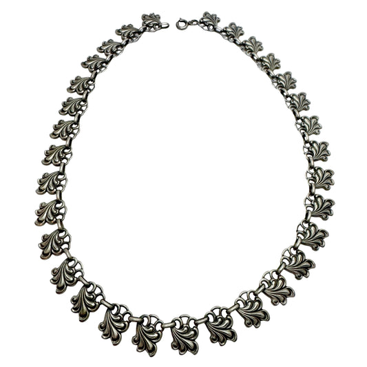 Vintage 1940-50s. Solid Silver Necklace.