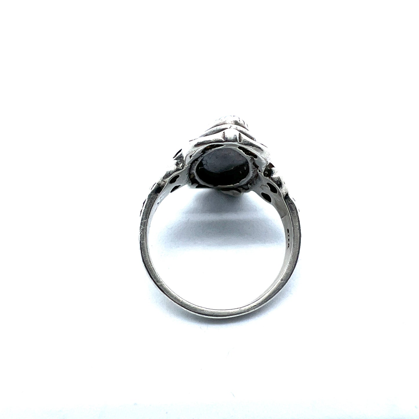 Vintage Sterling Silver Stone Inlay Ring.