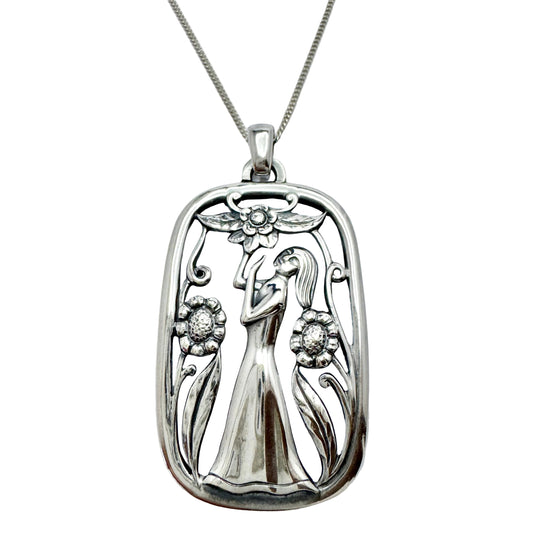 G Dahlgren, Sweden year 1950. Vintage Sterling Silver Pendant + Chain.