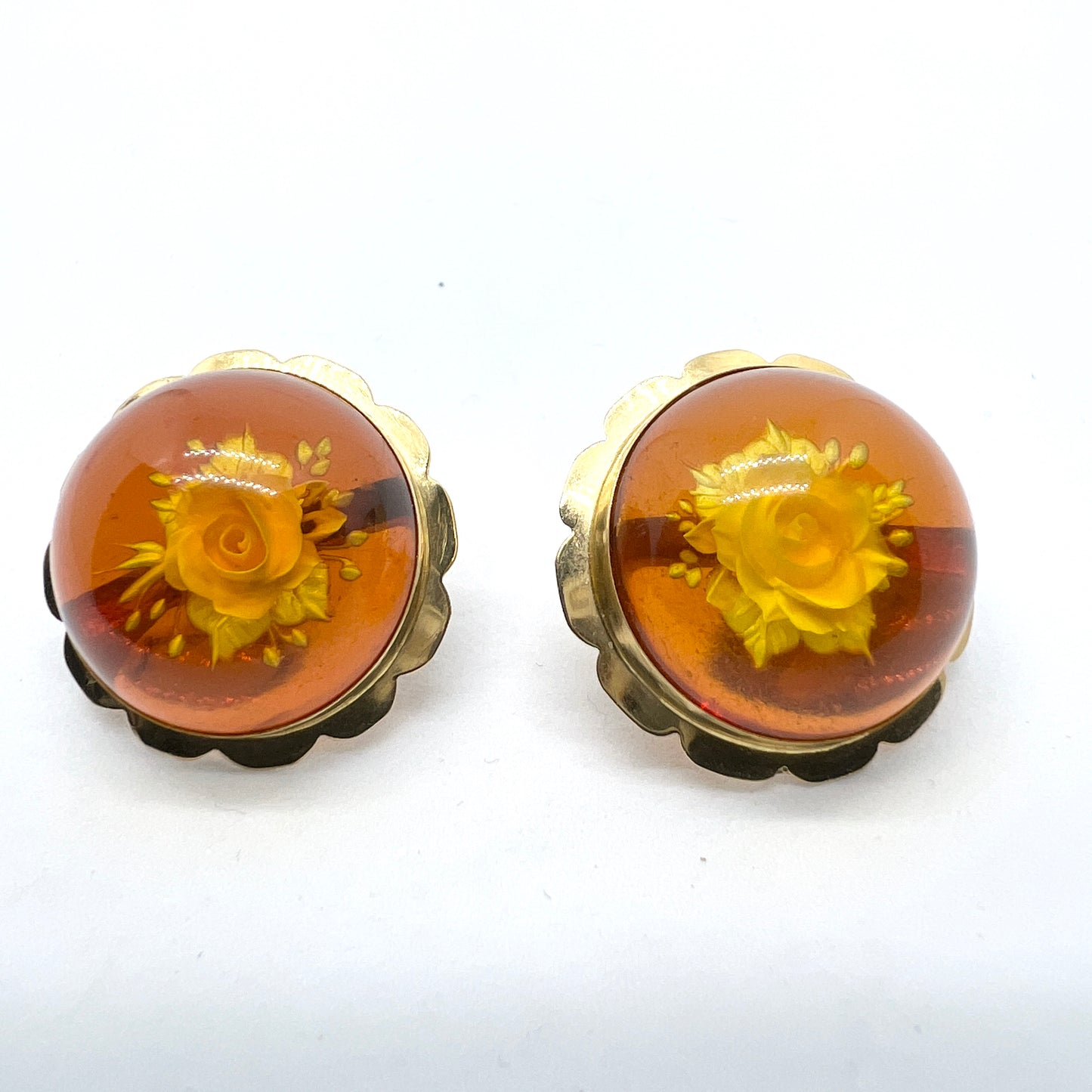 Italy Vintage Mid-Century 18k Gold Reverse Carved Rose Intaglio Molded Amber Earrings.