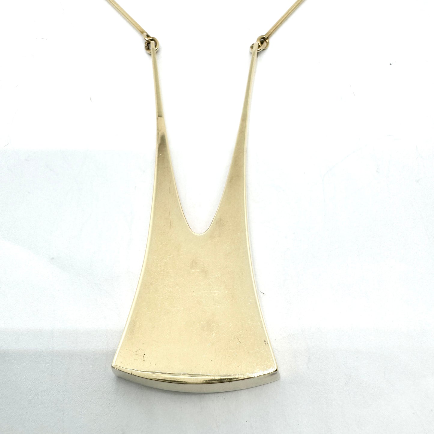 Ole Lynggaard, Denmark 1960-70s. Vintage 14k Gold Pendant Necklace.